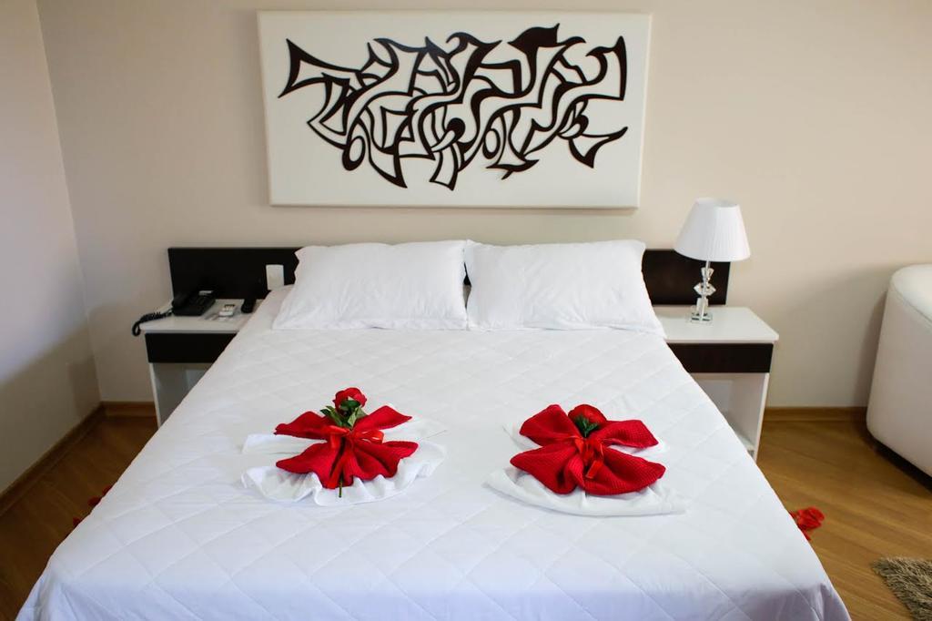 Hotel Abib Irati  Zewnętrze zdjęcie