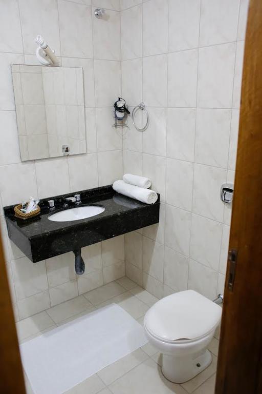 Hotel Abib Irati  Zewnętrze zdjęcie